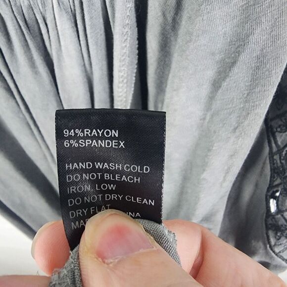 POL Gray Lace Crochet Racerback Tank Split Front Sz Medium Boho Hippie Festival - Picture 5 of 7